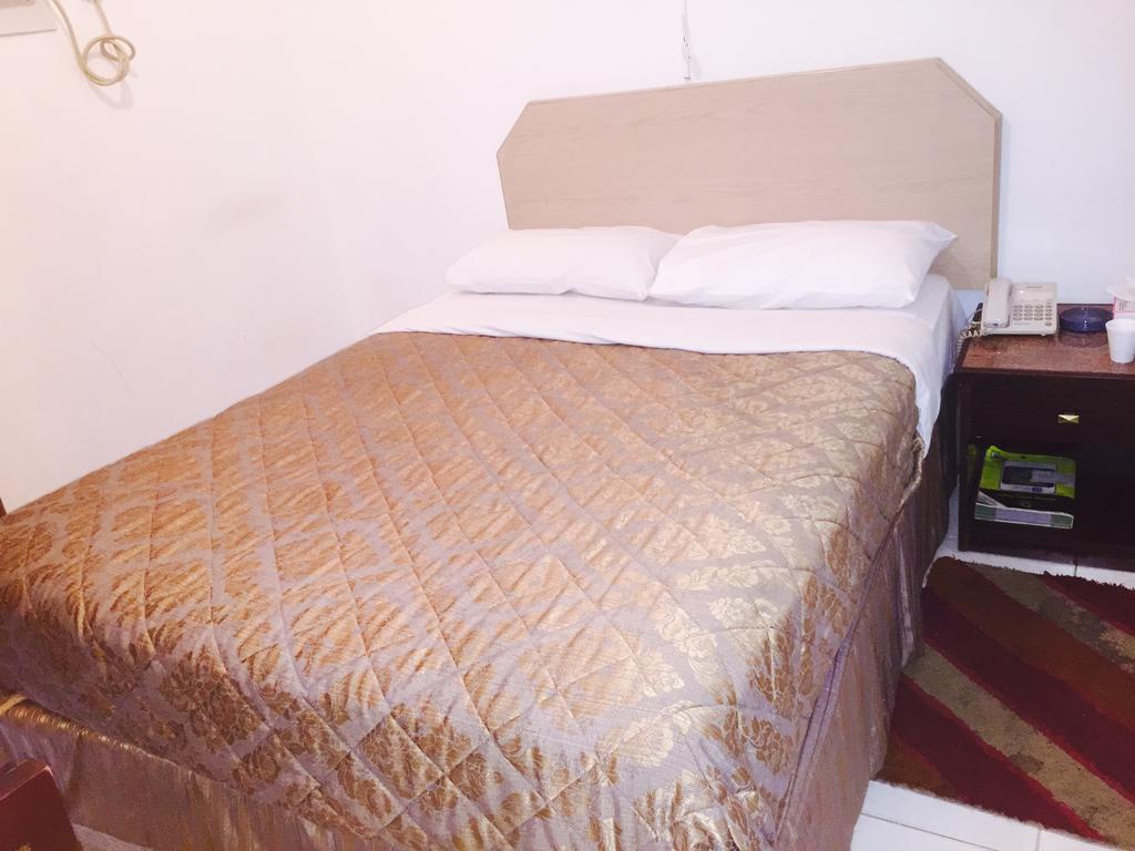 Gold Plaza Guest House ดูไบ ภายนอก รูปภาพ